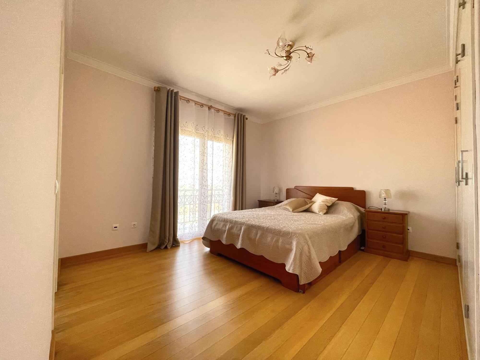 Lolik Villa Sobreda Exterior photo